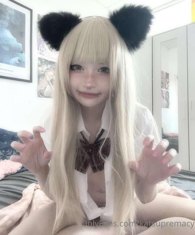 MEOWWWWW