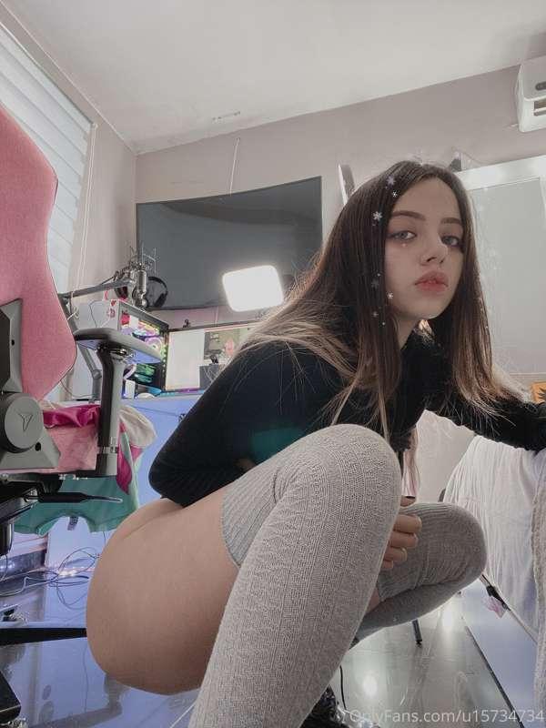 15 likes = second part naked⭐️