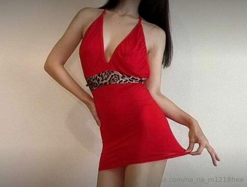 Just delivered a free video for my VIP fans💗Sexy red siren o..