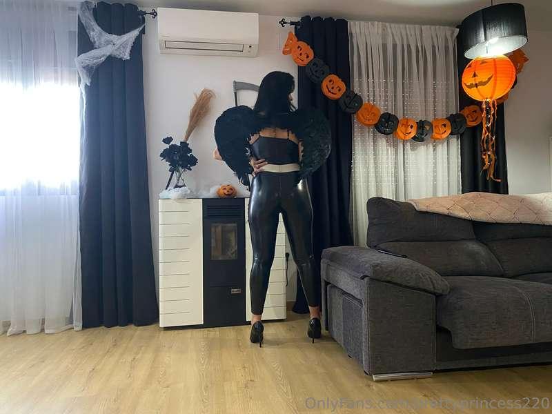 Black angel 🖤🖤🖤