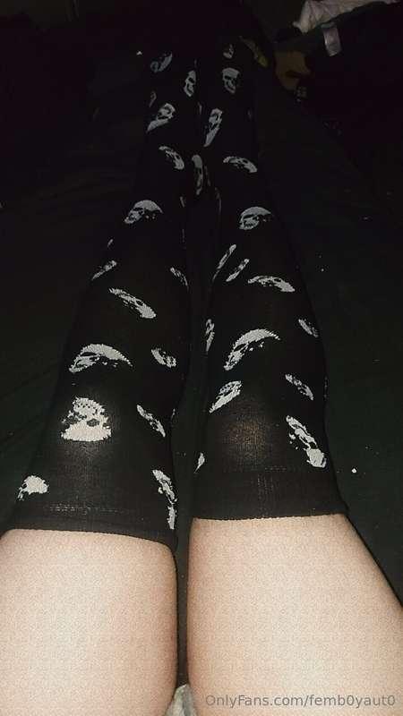 Free knee high sock pics