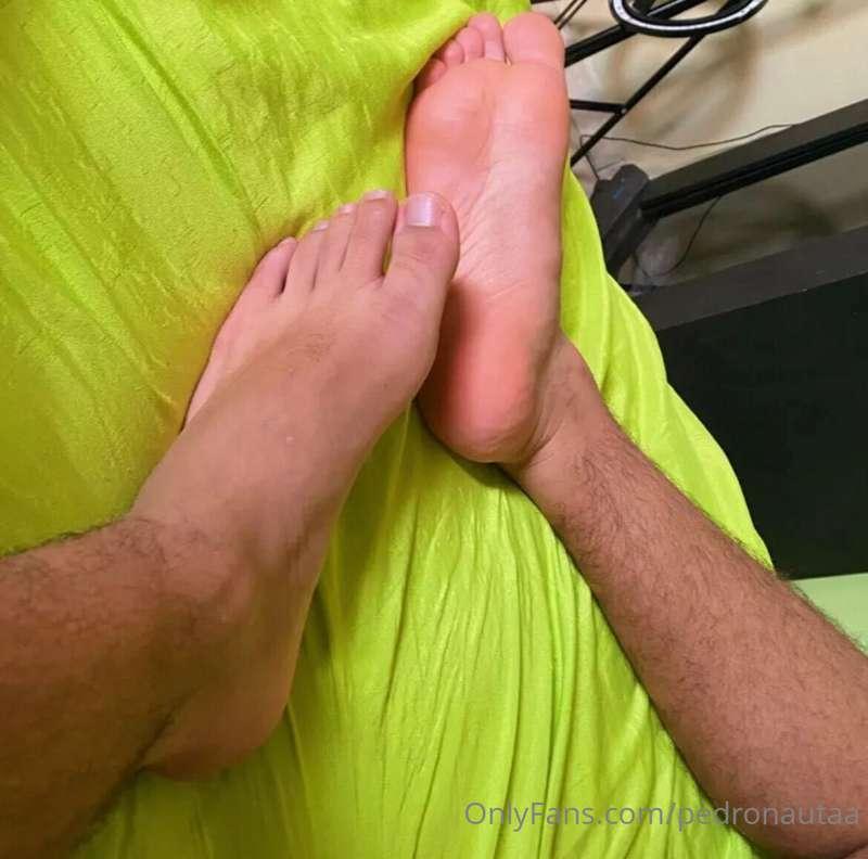 🦶🏼🦶🏼🦶🏼🦶🏼🦶🏼🦶🏼👅