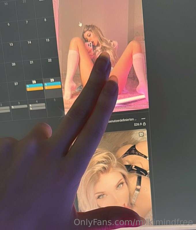 I prepared soo much naughty content for my VIP page 😮‍💨

Its..