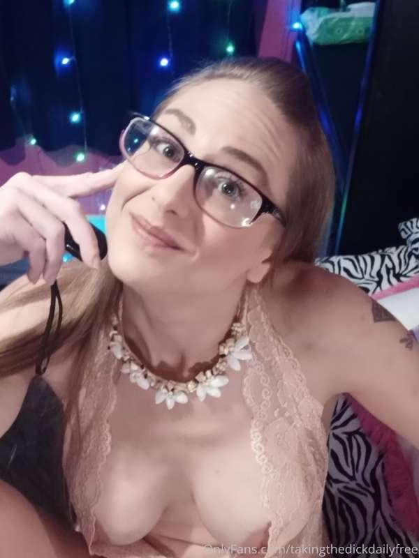 You should follow me on other social media. Linktr.ee/taking..