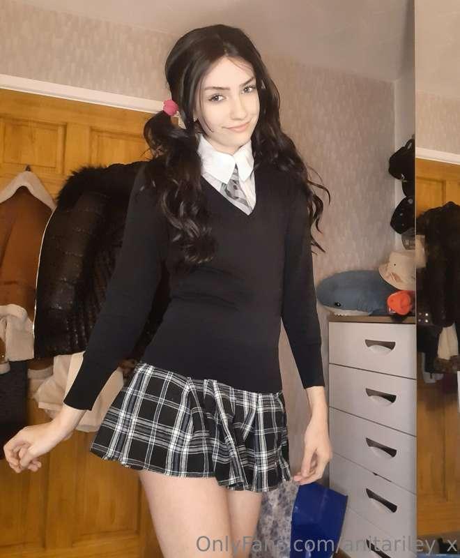 anitariley_x image #0