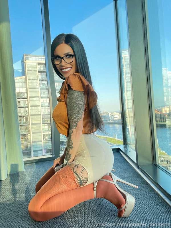 I look like I’m somewhere exotic but it’s just Glasgow 🏴󠁧󠁢󠁳󠁣..