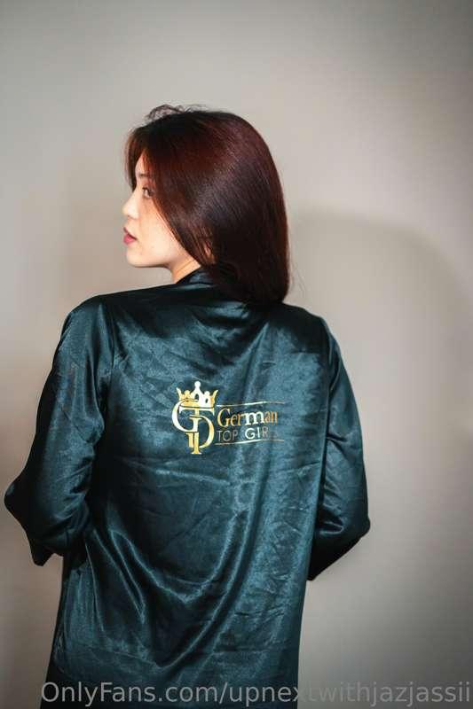 wuhuuu... I'm going to Mallorca today 🇪🇸... I'm looking forw..