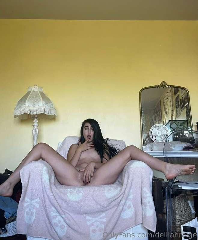 delilahraige image #0