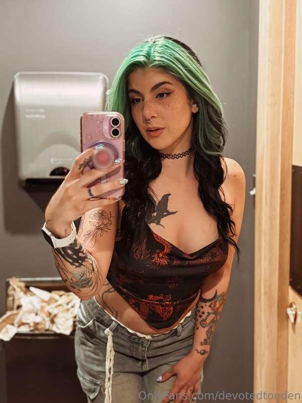 Shego cosplay for yall?