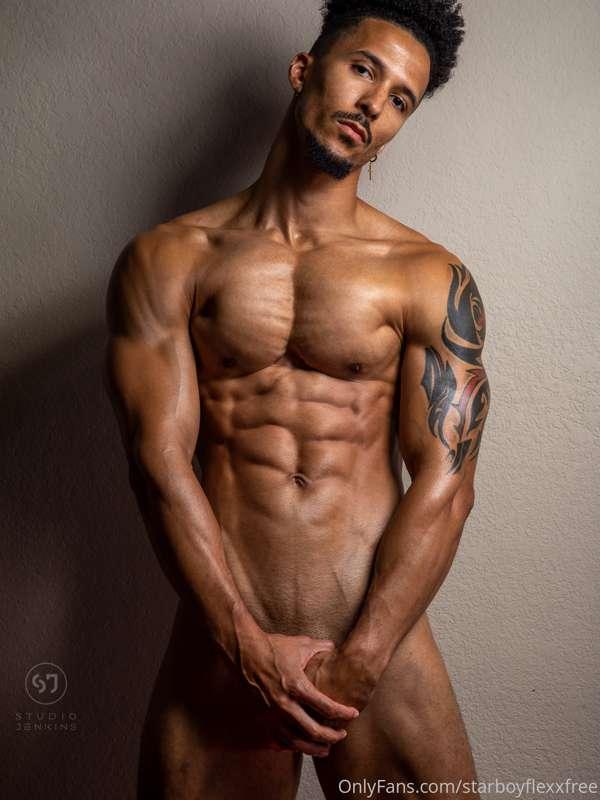 Would love some 👅 over my caramel body 🥵 @on_sj