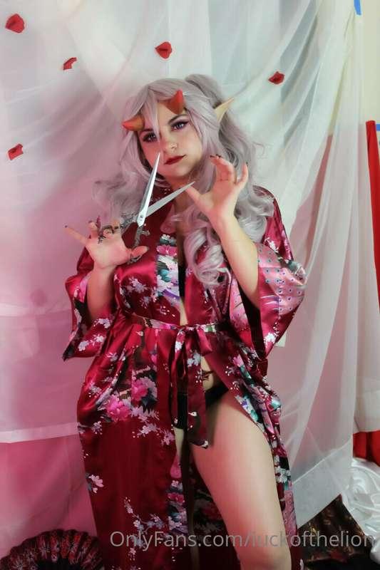 For being so patient with me how about you enjoy my onin set..