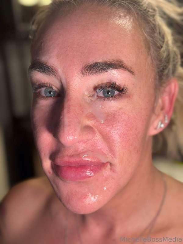 face so pretty, had to give her a facial 🙈