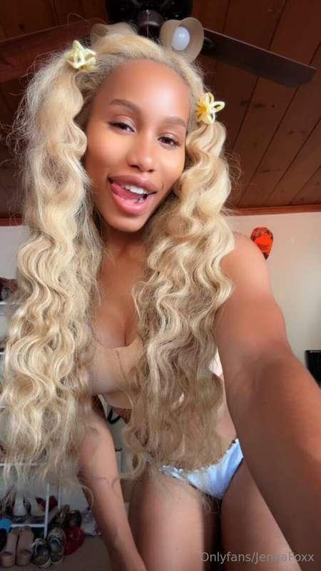 😘