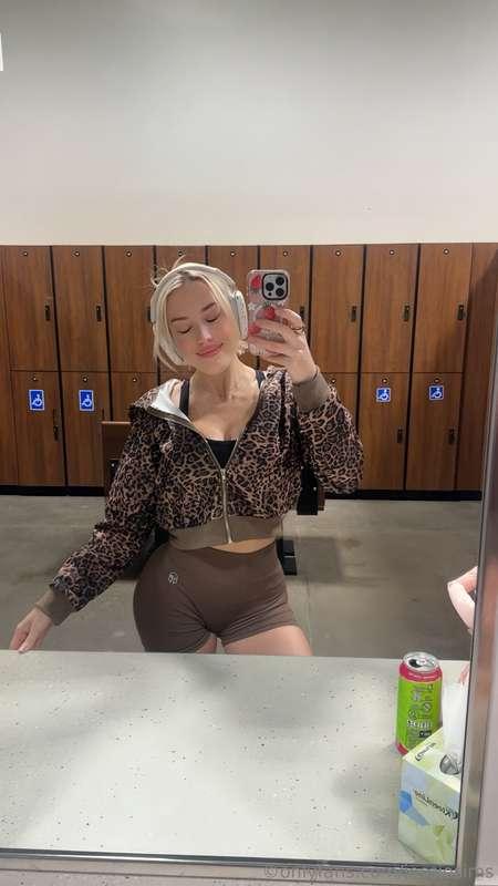 Every Friday is leg day 🍑