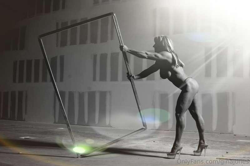 ginajones image #2