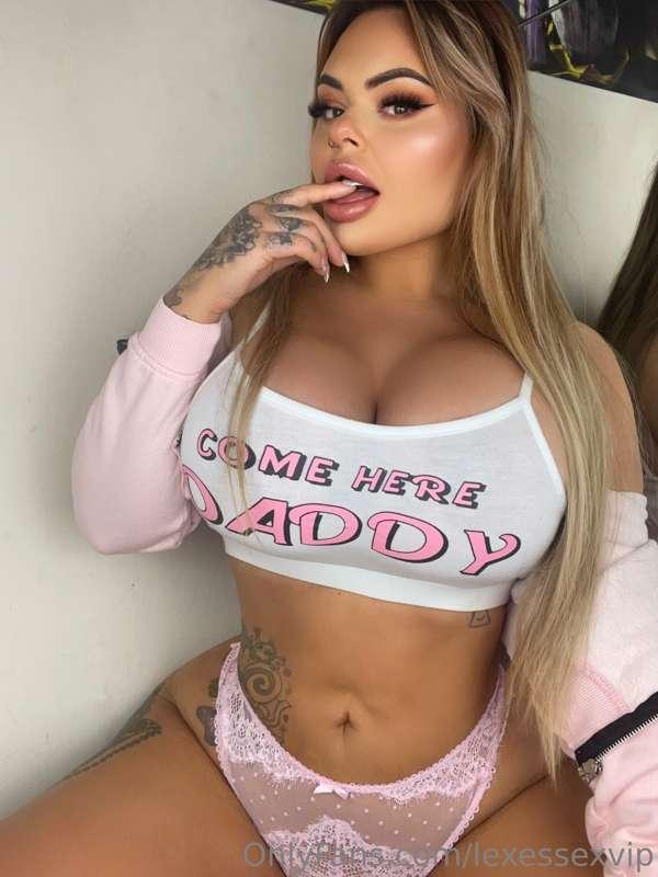 Your cock goes in there 😋