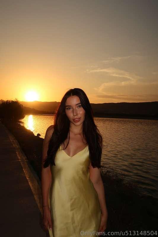 Caught between daylight and desire… which side would you cho..