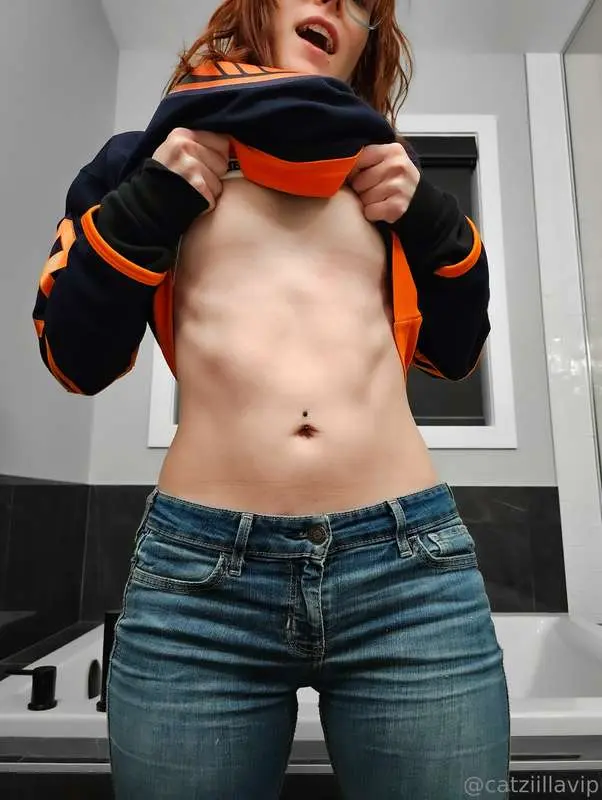 Went to the Oilers game tonight 🧡 AM I A LUCKY CHARM?! 🤭
