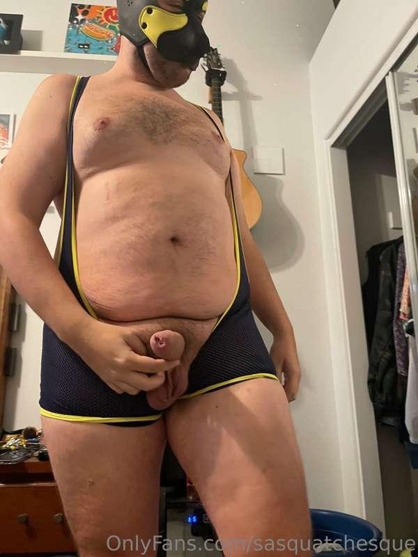 Happy Friday! Time to pup out and shake off the week. 😈🐶😇