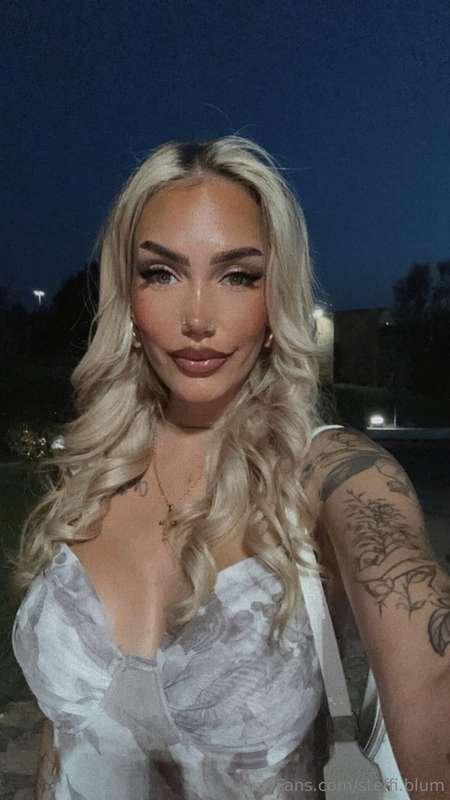 😈