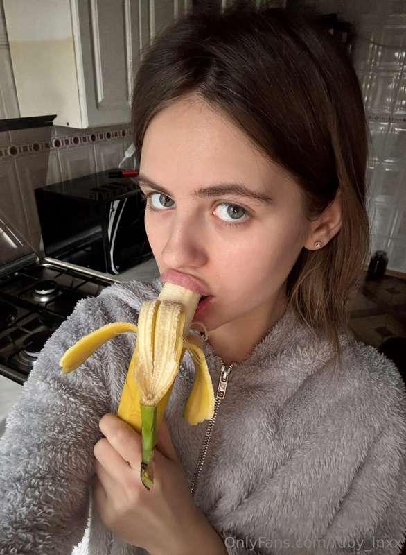 🔥𝗙𝗥𝗘𝗘 𝗢𝗡𝗟𝗬 𝗡𝗢𝗪🔥Just turned 18y.o. and started OF🔥@18y.o_evaD..