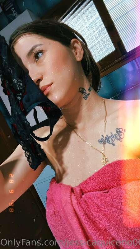 Desbloquea o sígueme en mi página VIP si quieres ver los víd..