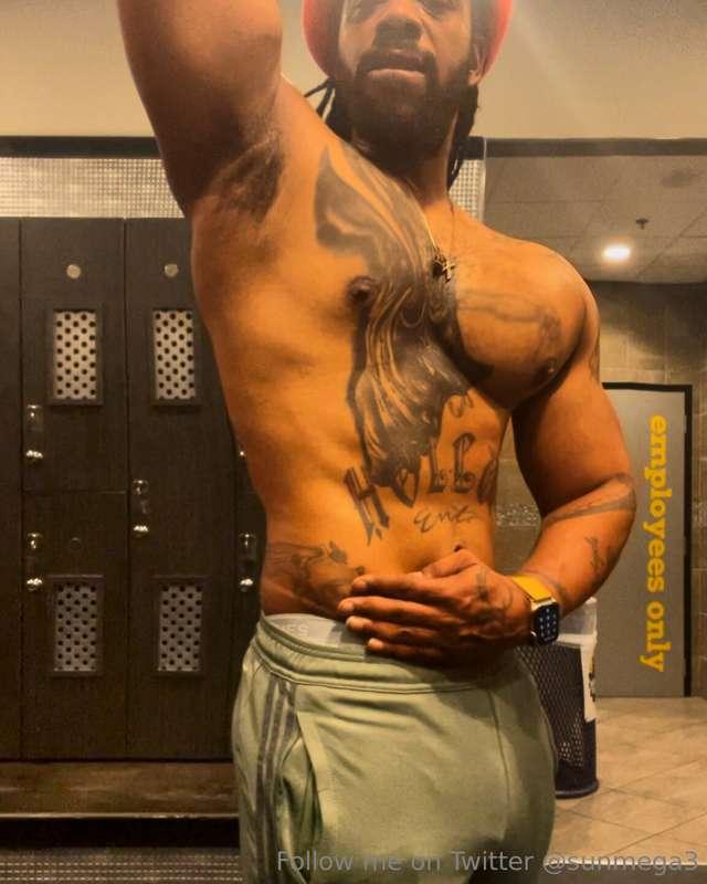 My vip page @sunmega is 35% off. Tons of unlocked content an..