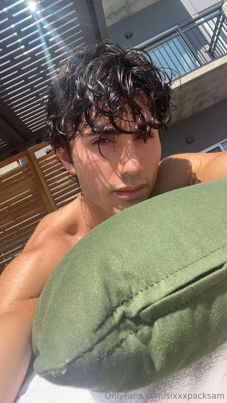 such a good tanning day 👀👀