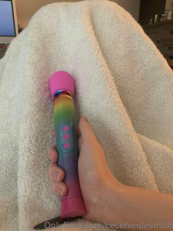 My beautiful new vibrator from a women owned company 💪💪💪