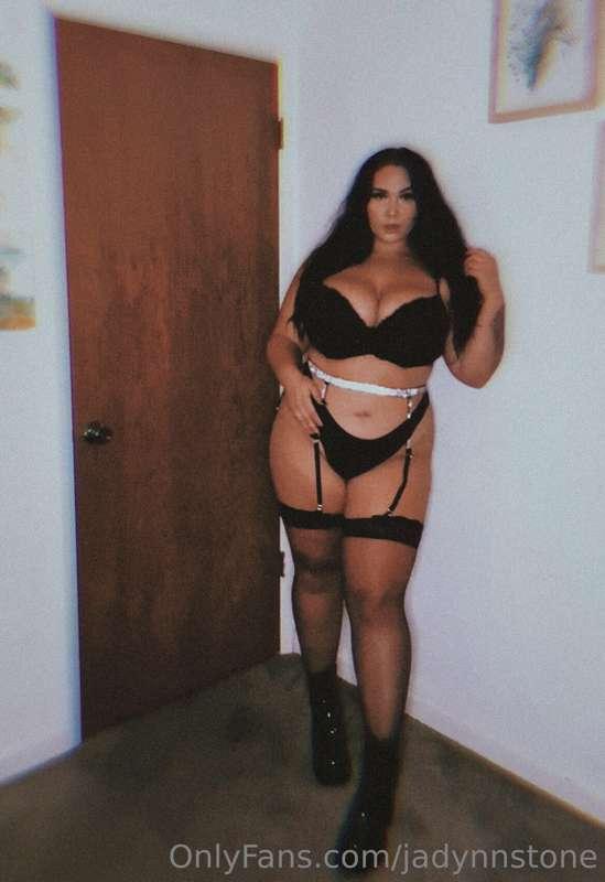 Mommy’s home😈