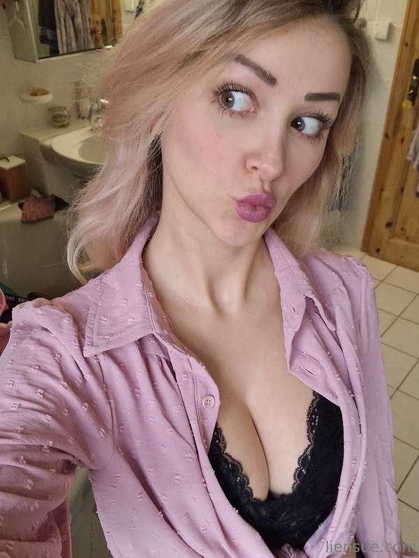 Get ready with me or get distracted....what is the first thi..