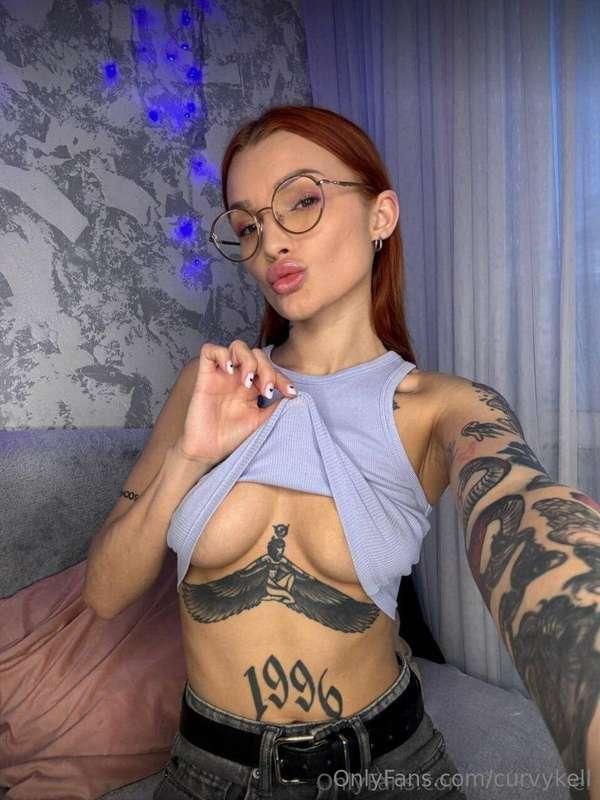 😈Make @ivy_cooper pussy get wet😻🤤 😈She really likes to rejoi..