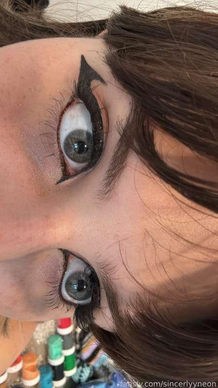 sincerlyyneon image #3