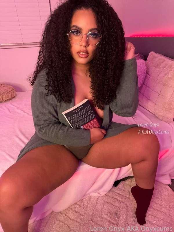 onyxcums image #0