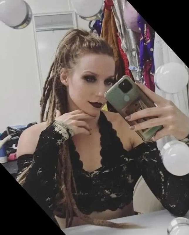 Hello from backstage with our mesmerizing performer Jena 😻 b..