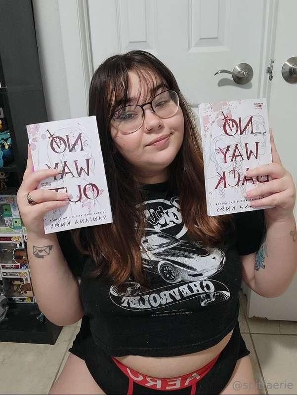 one of my favs sent me some new books so of course i had to ..