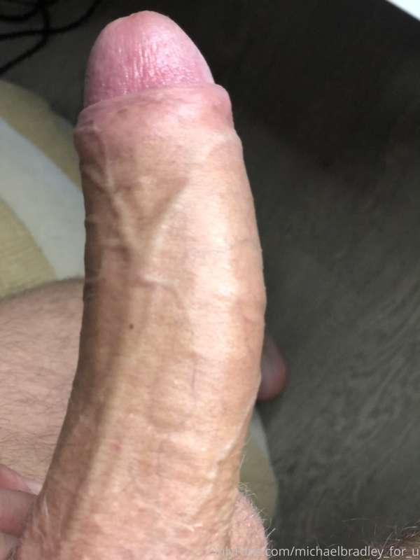 Hello 🍆😎😎🤩
