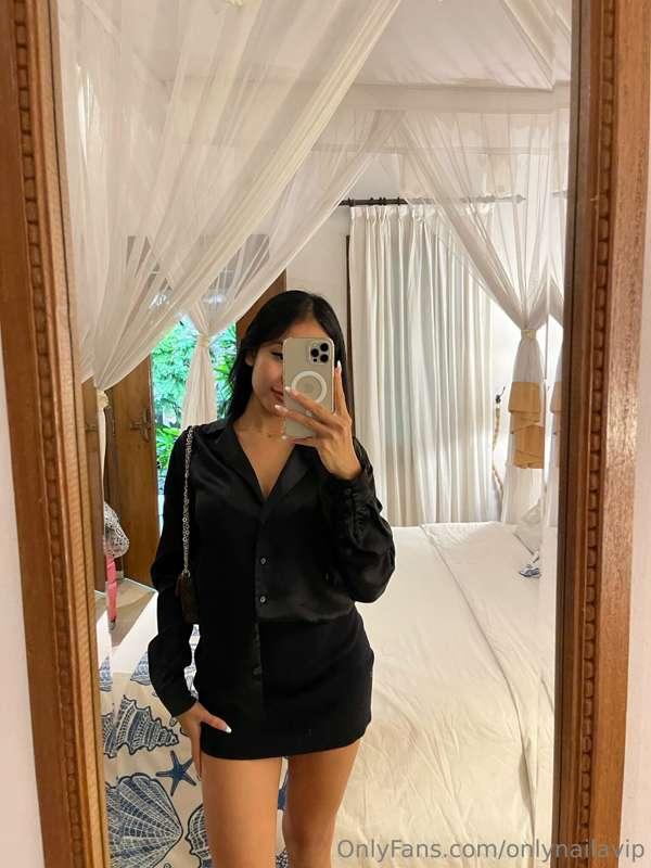 Do you like my OOTD? 🖤