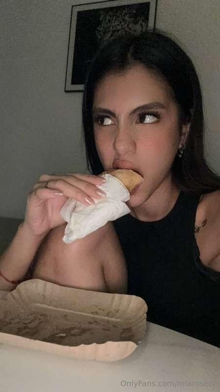 Maintaining this ass can be quite hard like this lol 