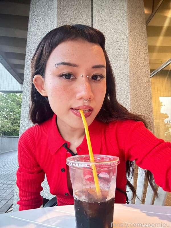 zoemieu image #0