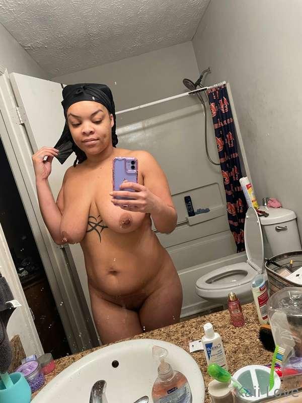 Good morning Muffins!!!! 

Who’s ready to decompress with me..