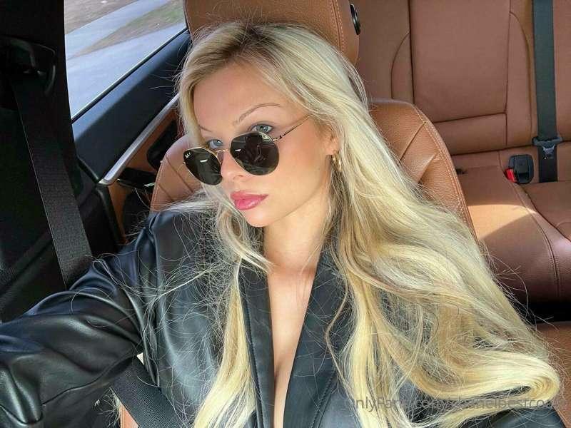 Comment your weekend plans 💋