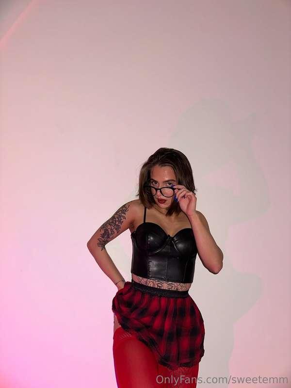 Budu moct být tvá učitelka? 💋😋 Myslím si, že jsi neposlušný ..