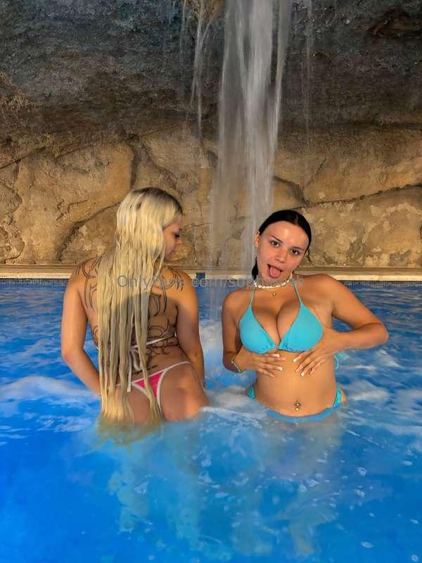 Checkt eure DMs ab ! 😈🍒 @celina.melon