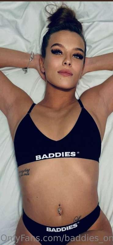 BADDIE®️ taking big cocks @baddiesvip ‼️🔥 NO PPV‼️ 
@baddies..