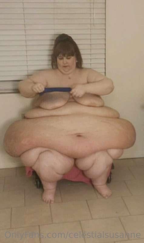 My G cup gals do not like being contained! 😘 (Big soft cuddl..