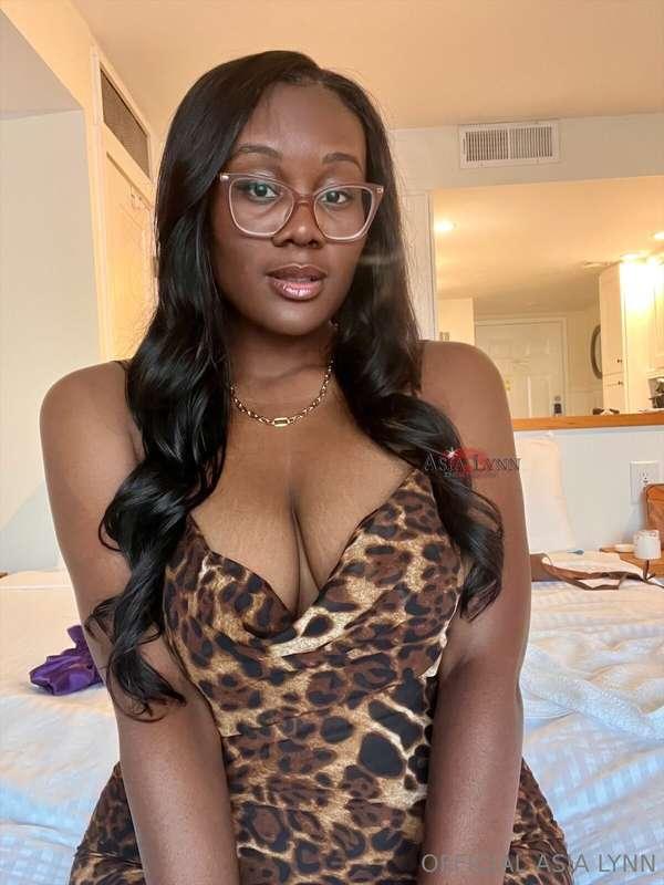# would you date me? 😍
