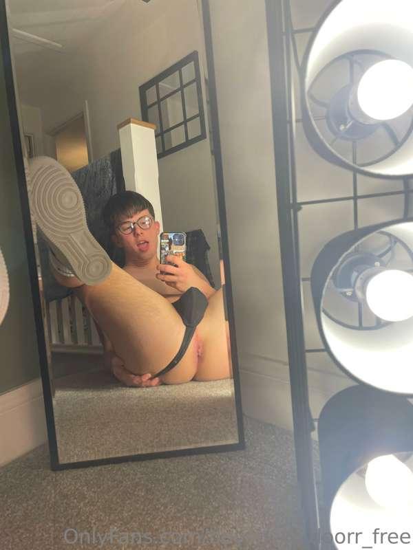 I’m soooo horny for cock 😩 if your a twink DM me your dick p..