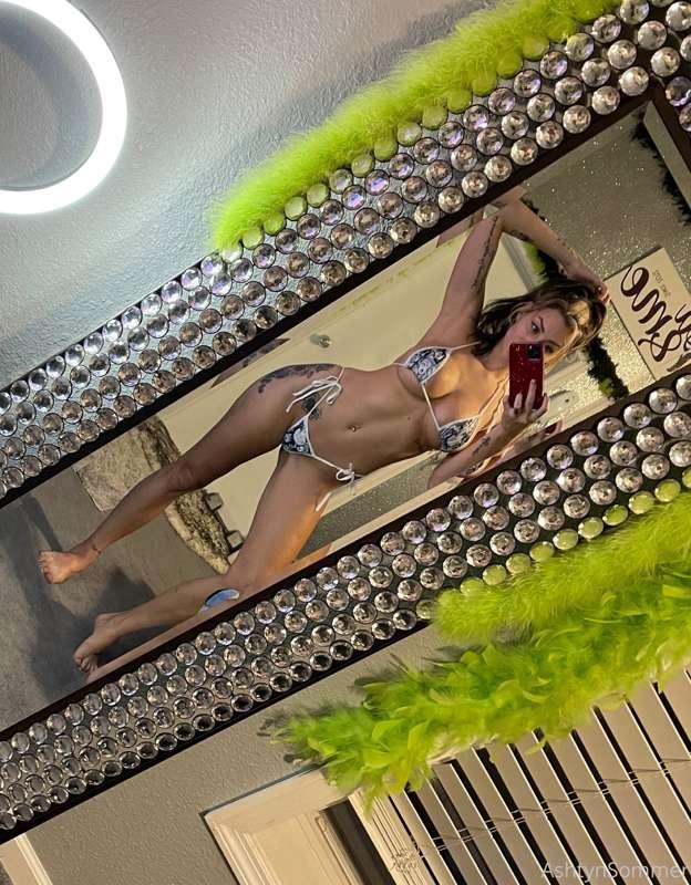 When fans send me things from my wishlist 😊🥰