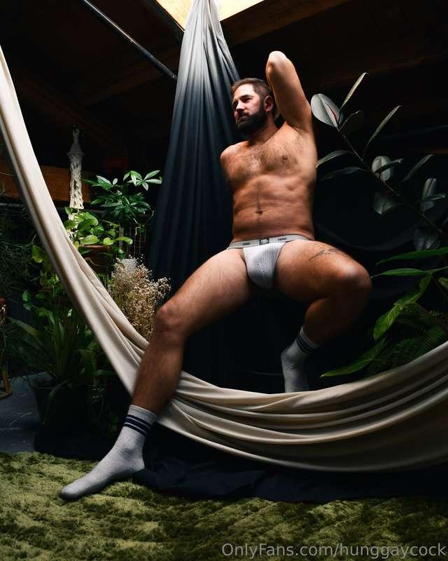 hunggaycock image #3